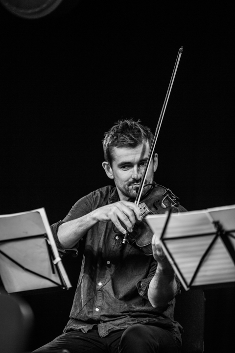 Brosella folk 2017 @ Groentheater Laken, picture 36, photographed by Raf Degeest - FrontView Magazine