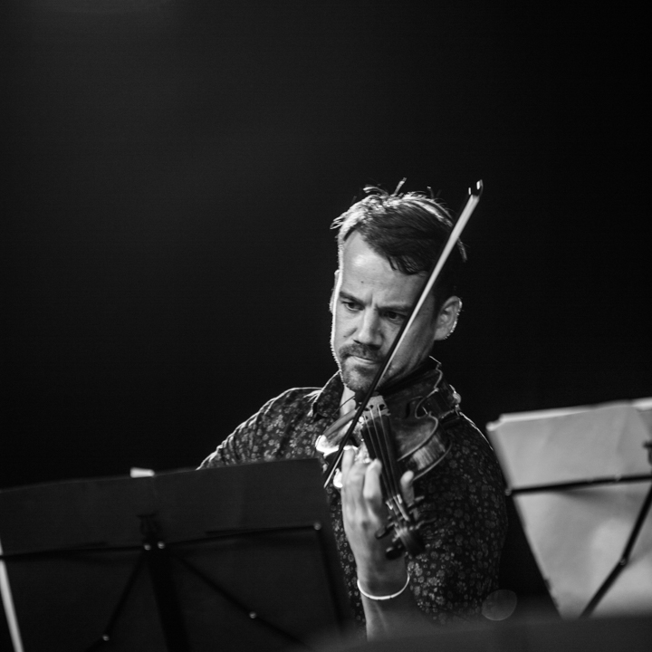 Brosella folk 2017 @ Groentheater Laken, picture 37, photographed by Raf Degeest - FrontView Magazine