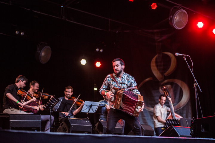 Brosella folk 2017 @ Groentheater Laken, picture 38, photographed by Raf Degeest - FrontView Magazine