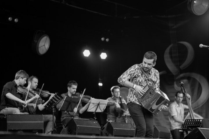 Brosella folk 2017 @ Groentheater Laken, picture 40, photographed by Raf Degeest - FrontView Magazine