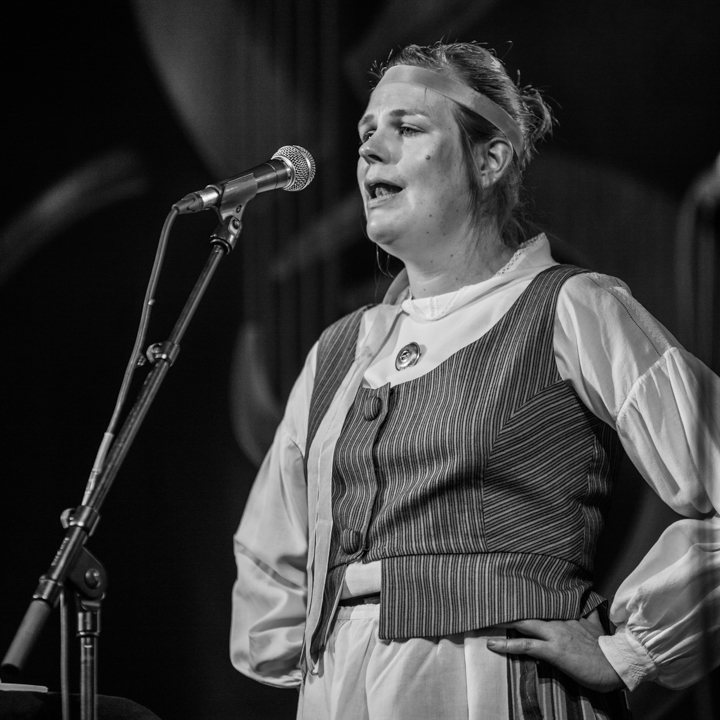 Brosella folk 2017 @ Groentheater Laken, picture 47, photographed by Raf Degeest - FrontView Magazine