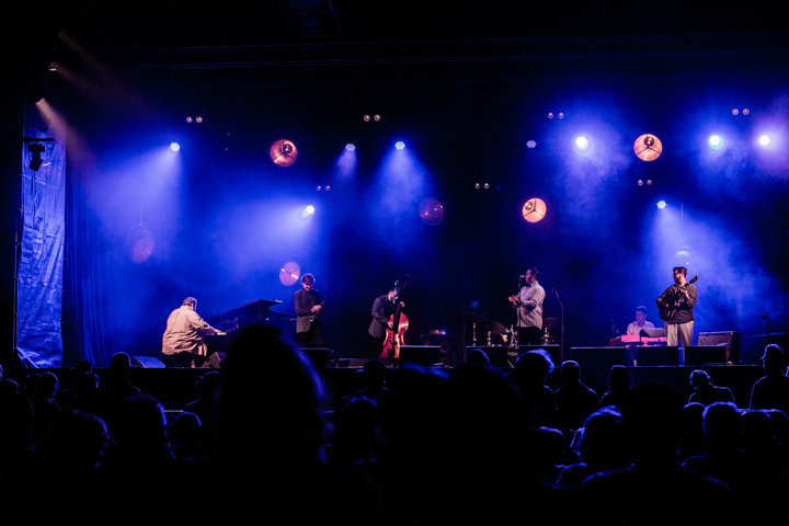 Brosella folk 2017 @ Groentheater Laken, picture 68, photographed by Raf Degeest - FrontView Magazine