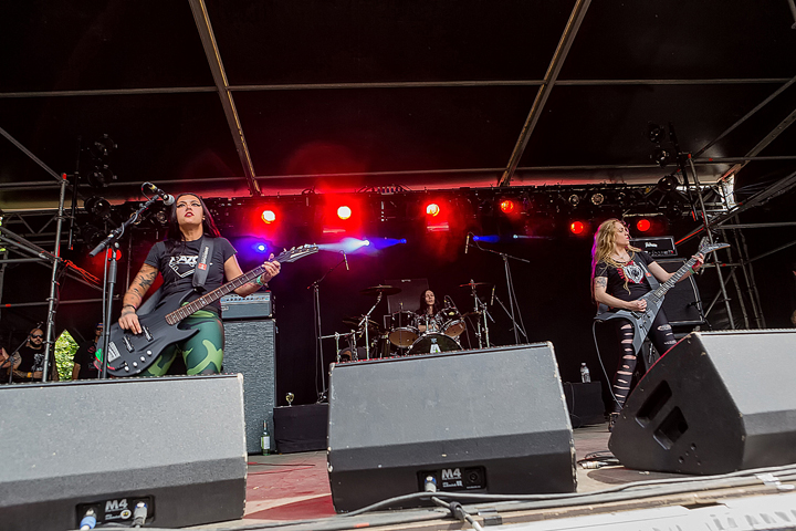 Nervosa @ Antwerp Metal Fest 2017, foto 3, foto's door Edwin Houdevelt - FrontView Magazine
