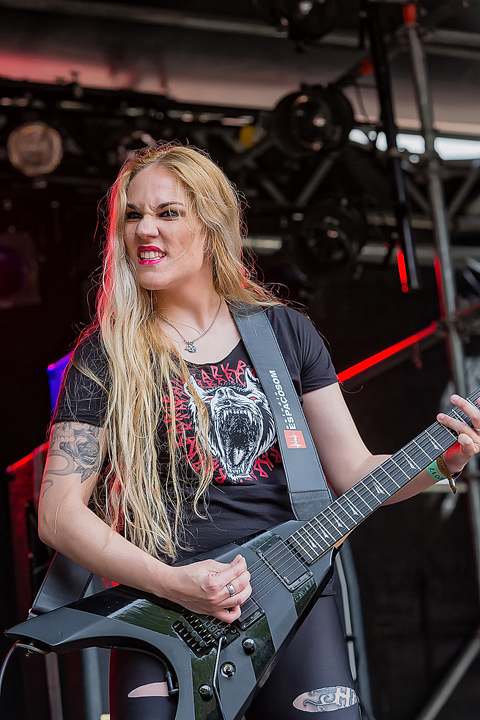 Nervosa @ Antwerp Metal Fest 2017, foto 20, foto's door Edwin Houdevelt - FrontView Magazine