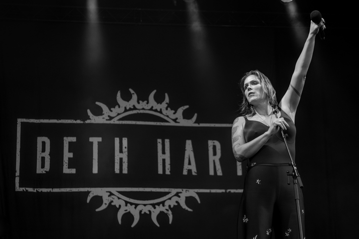 Beth Hart @ Bospop, foto 3, foto's door Erwin Evrard - FrontView Magazine