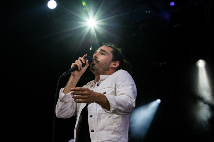 Local Natives @ Cactusfestival, picture 10, photographed by Dieter  Boone - FrontView Magazine