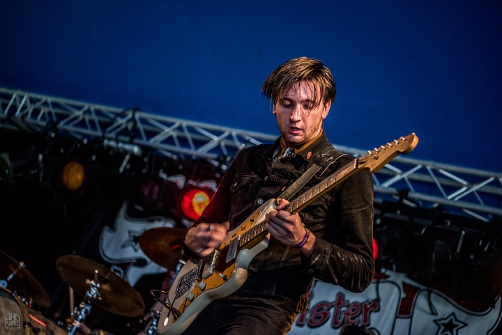 The Howlin' Jaws @ Sjock, picture 10, photographed by Luc Luyten - FrontView Magazine