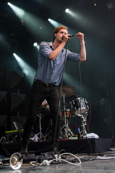 Warhaus @ Cactusfestival, picture 7, photographed by Dieter  Boone - FrontView Magazine