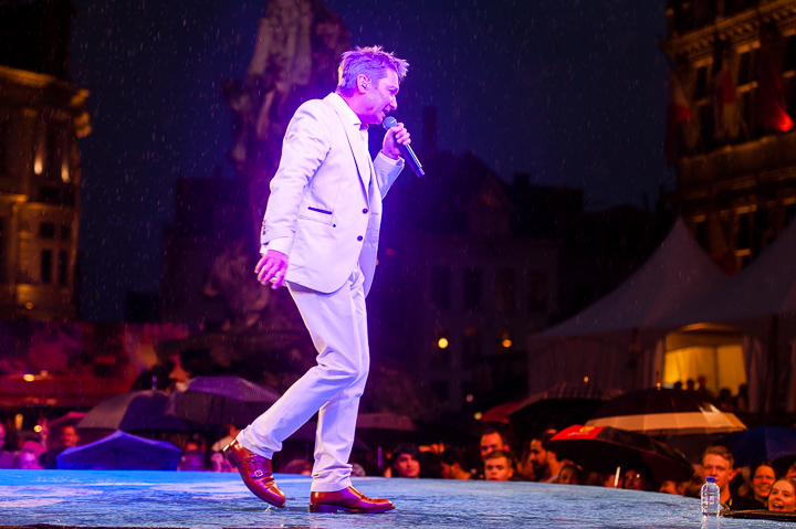 Bart Kaëll @ Vlaanderen Feest! Antwerpen, picture 10, photographed by Dimitri Vanlommel - FrontView Magazine