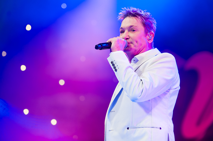 Bart Kaëll @ Vlaanderen Feest! Antwerpen, picture 16, photographed by Dimitri Vanlommel - FrontView Magazine