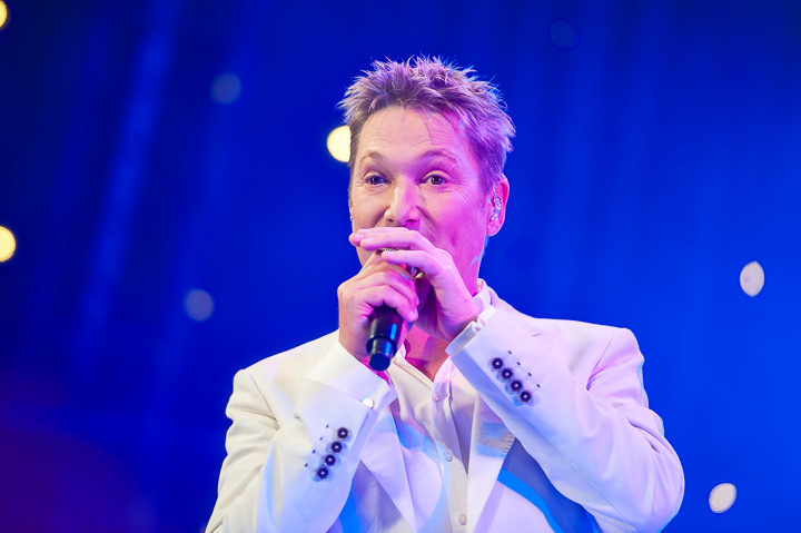 Bart Kaëll @ Vlaanderen Feest! Antwerpen, picture 19, photographed by Dimitri Vanlommel - FrontView Magazine