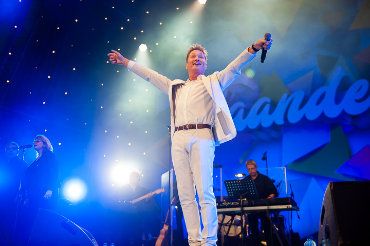 Bart Kaëll @ Vlaanderen Feest! Antwerpen, picture 38, photographed by Dimitri Vanlommel - FrontView Magazine