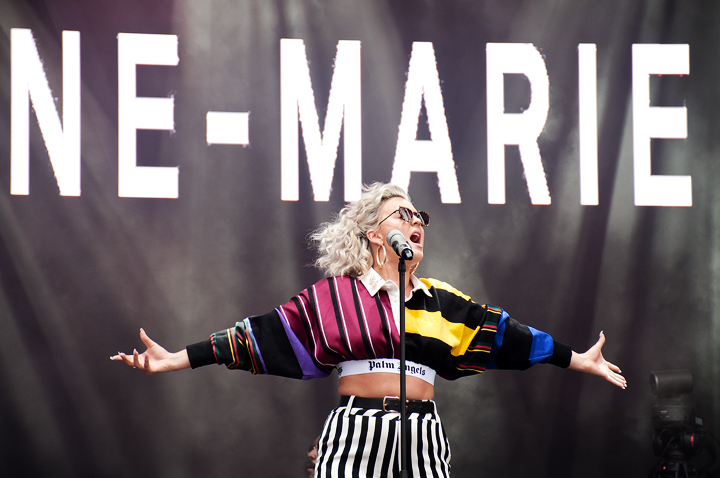 Anne-Marie @ Dour Festival 2017, picture 3, photographed by Magali Decamps - FrontView Magazine