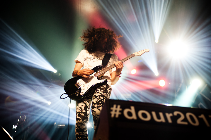 Cocaine Piss @ Dour Festival 2017, foto 3, foto's door Magali Decamps - FrontView Magazine