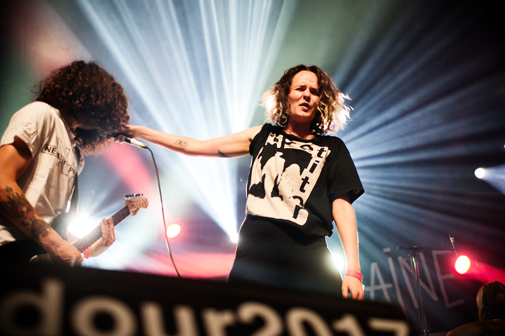Cocaine Piss @ Dour Festival 2017, foto 4, foto's door Magali Decamps - FrontView Magazine