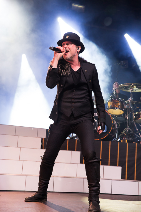 Les Truttes @ OLT Rivierenhof, picture 3, photographed by Marc Verdonck - FrontView Magazine