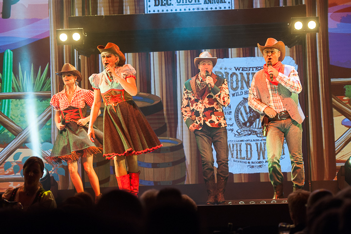 Revueshow Fascination @ Het Witte Paard, foto 14, foto's door Goele Bormans - FrontView Magazine