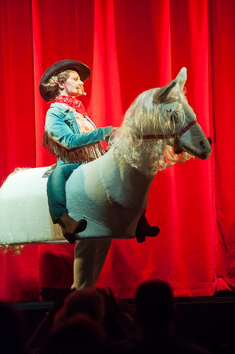 Revueshow Fascination @ Het Witte Paard, foto 84, foto's door Goele Bormans - FrontView Magazine