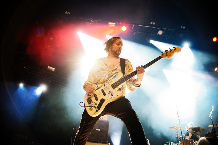The Moonlandingz @ Dour Festival 2017, picture 3, photographed by Magali Decamps - FrontView Magazine