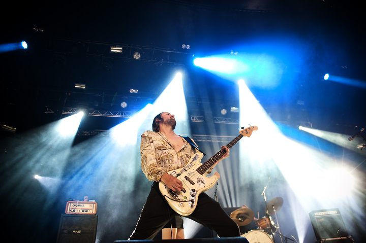 The Moonlandingz @ Dour Festival 2017, picture 8, photographed by Magali Decamps - FrontView Magazine