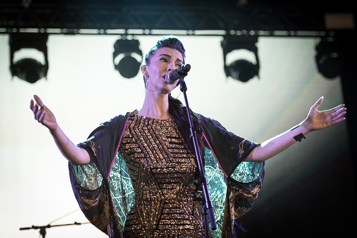 Chrysta Bell @ Gent Jazz 2017, picture 6, photographed by Jan van Hecke - FrontView Magazine