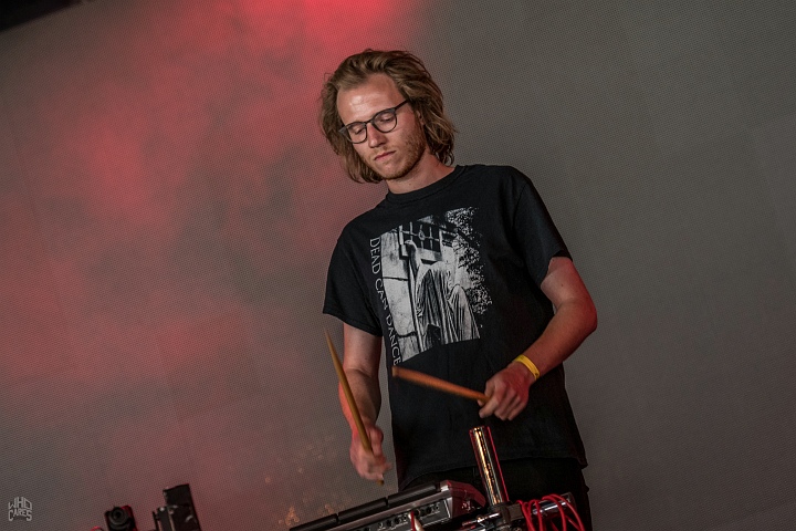 Whispering Sons @ Rock Herk, picture 1, photographed by Luc Luyten - FrontView Magazine