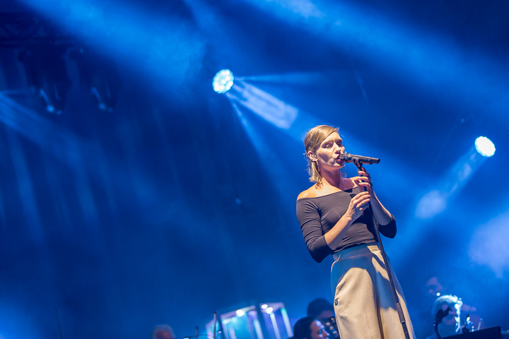 Hooverphonic @ Beleuvenissen, picture 1, photographed by Kurt Jacobs - FrontView Magazine