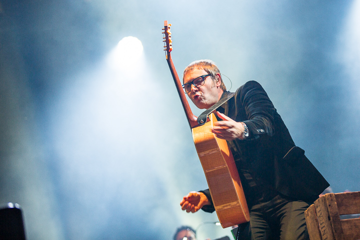 Hooverphonic @ Beleuvenissen, picture 11, photographed by Kurt Jacobs - FrontView Magazine