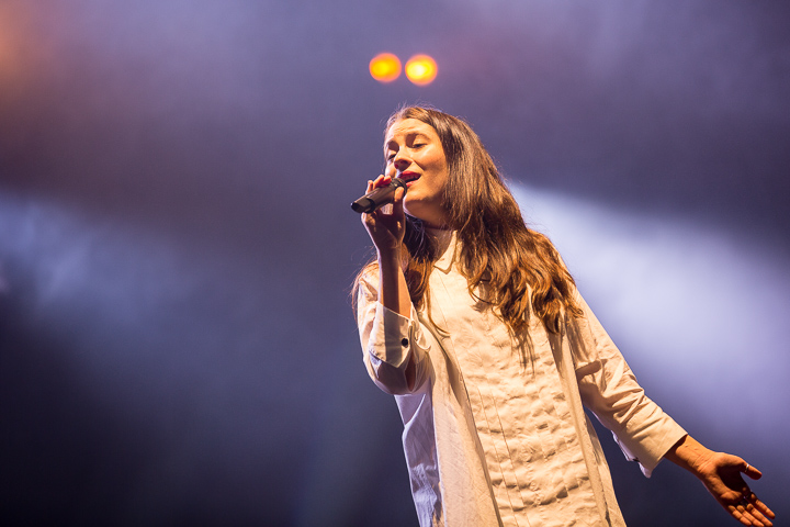 Hooverphonic @ Beleuvenissen, picture 12, photographed by Kurt Jacobs - FrontView Magazine