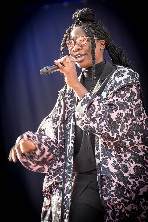 Coely @ Suikerrock 2017, picture 2, photographed by Jan van Hecke - FrontView Magazine