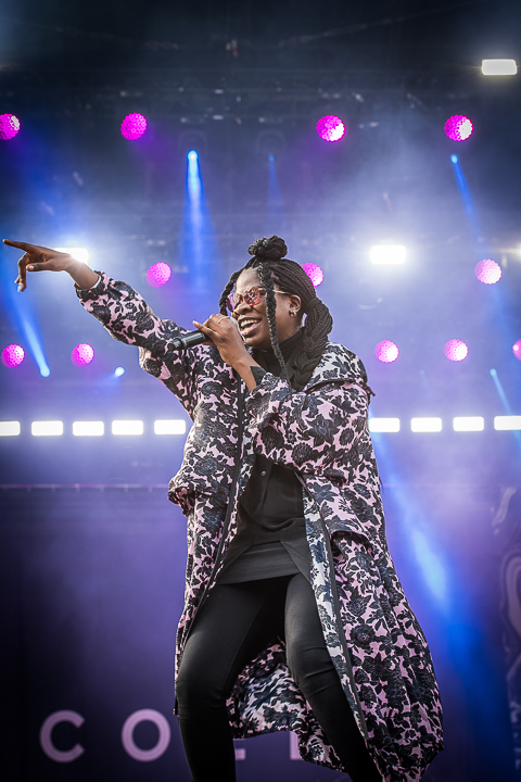 Coely @ Suikerrock 2017, picture 4, photographed by Jan van Hecke - FrontView Magazine