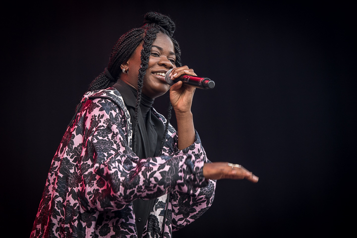 Coely @ Suikerrock 2017, picture 6, photographed by Jan van Hecke - FrontView Magazine