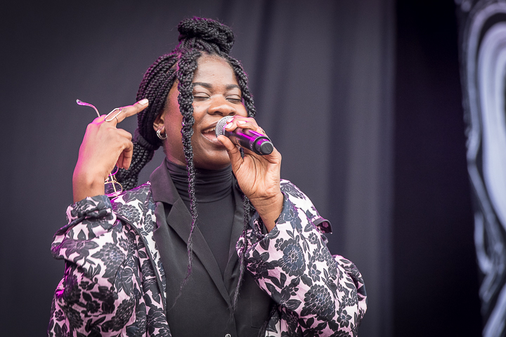 Coely @ Suikerrock 2017, picture 10, photographed by Jan van Hecke - FrontView Magazine