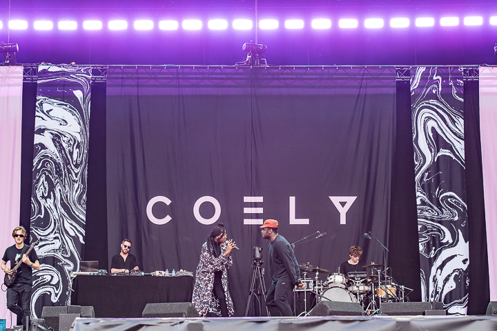 Coely @ Suikerrock 2017, picture 20, photographed by Jan van Hecke - FrontView Magazine