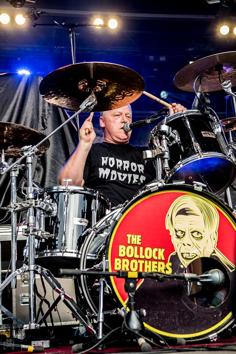 The Bollock Brothers @ Punks not dead, picture 12, photographed by Luc Luyten - FrontView Magazine
