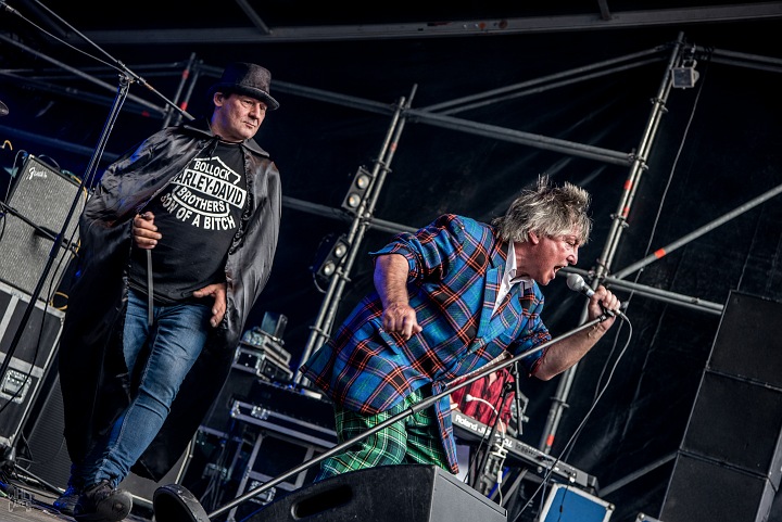 The Bollock Brothers @ Punks not dead, picture 13, photographed by Luc Luyten - FrontView Magazine