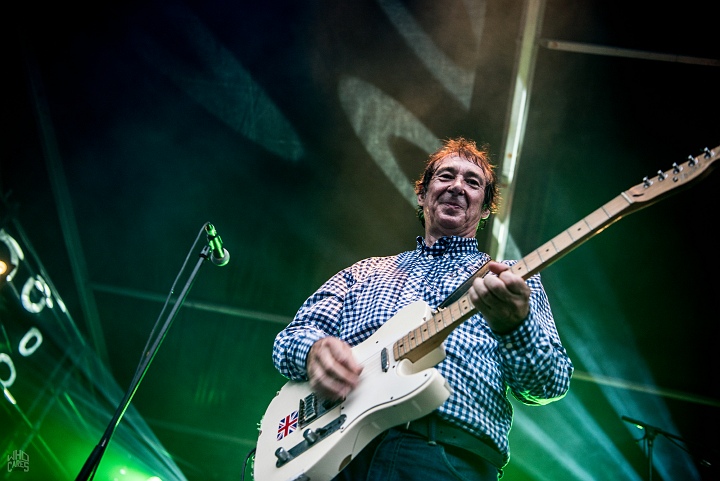 The Buzzcocks @ Punks not dead, picture 12, photographed by Luc Luyten - FrontView Magazine
