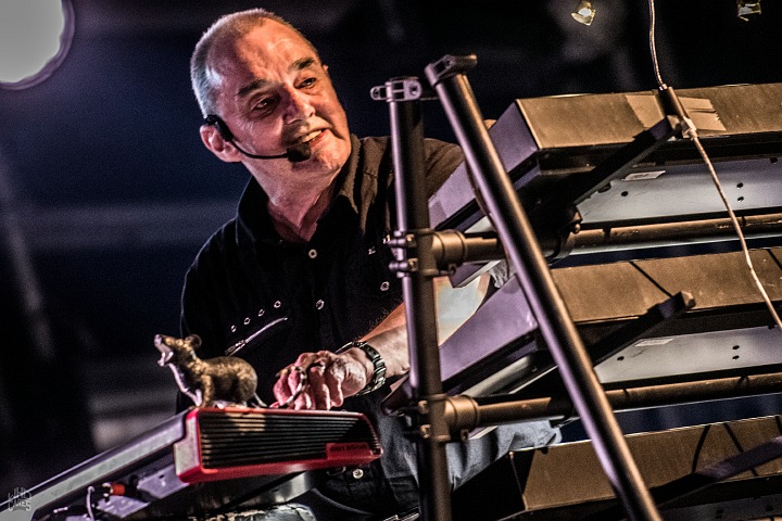 The Stranglers @ Punks not dead, picture 25, photographed by Luc Luyten - FrontView Magazine