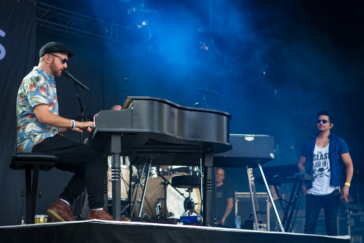 Matt Simons @ Suikerrock, picture 1, photographed by Erwin Evrard - FrontView Magazine