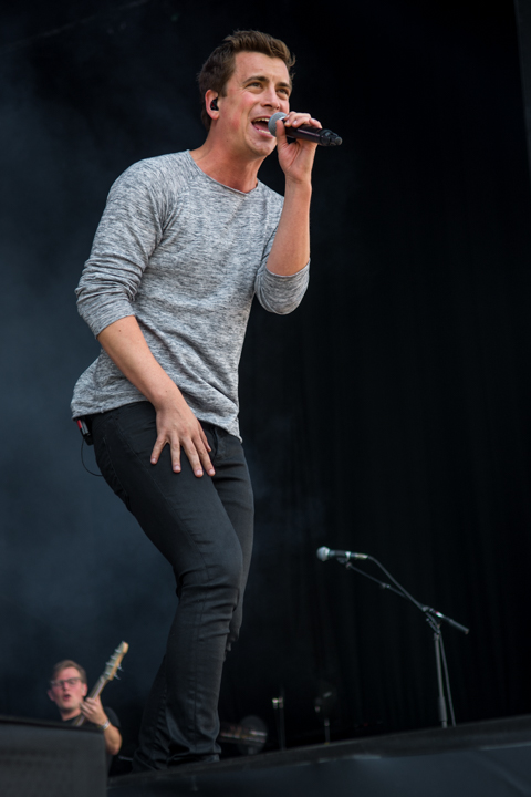 Niels Destadsbader @ Suikerrock, picture 2, photographed by Erwin Evrard - FrontView Magazine