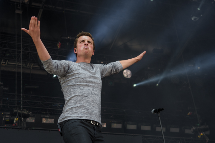 Niels Destadsbader @ Suikerrock, picture 3, photographed by Erwin Evrard - FrontView Magazine