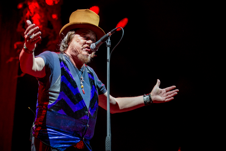 Zucchero @ Suikerrock, picture 6, photographed by Erwin Evrard - FrontView Magazine