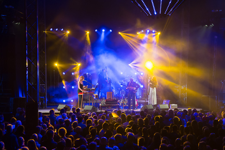 Stef Kamil Carlens @ Linkerwoofer, foto 2, foto's door Marc Verdonck - FrontView Magazine