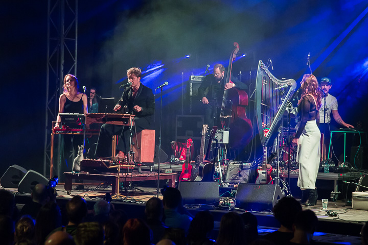 Stef Kamil Carlens @ Linkerwoofer, foto 7, foto's door Marc Verdonck - FrontView Magazine