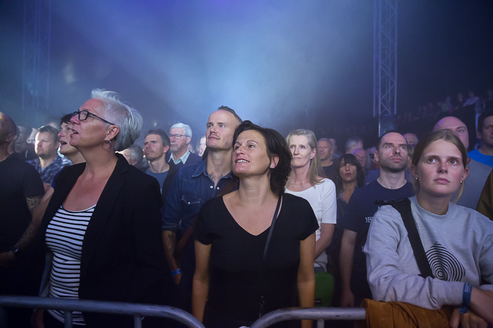 Stef Kamil Carlens @ Linkerwoofer, foto 16, foto's door Marc Verdonck - FrontView Magazine