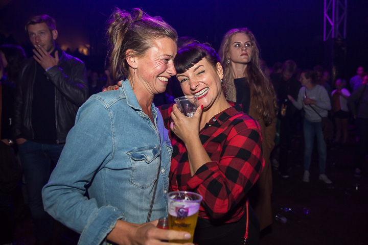 DJ & Sfeer @ Linkerwoofer, picture 5, photographed by Marc Verdonck - FrontView Magazine