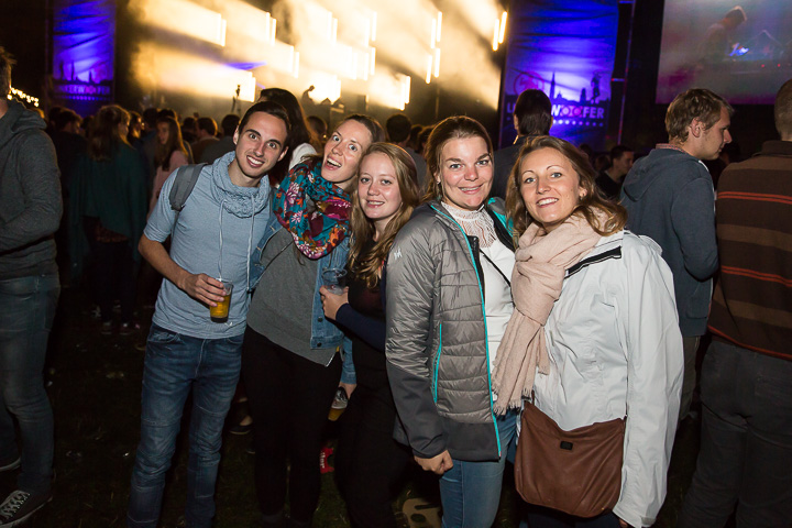 DJ & Sfeer @ Linkerwoofer, picture 21, photographed by Marc Verdonck - FrontView Magazine