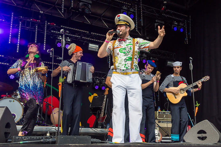 Kapitein Winokio & sfeer @ Linkerwoofer, picture 34, photographed by Marc Verdonck - FrontView Magazine