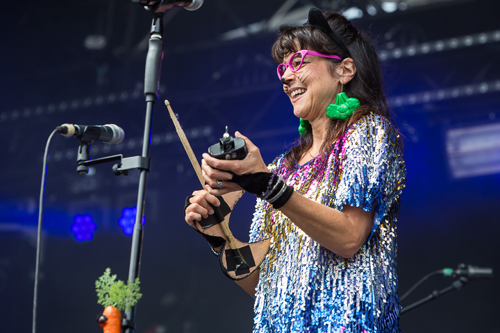 Kapitein Winokio & sfeer @ Linkerwoofer, picture 44, photographed by Marc Verdonck - FrontView Magazine