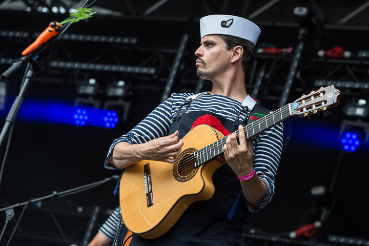 Kapitein Winokio & sfeer @ Linkerwoofer, picture 48, photographed by Marc Verdonck - FrontView Magazine